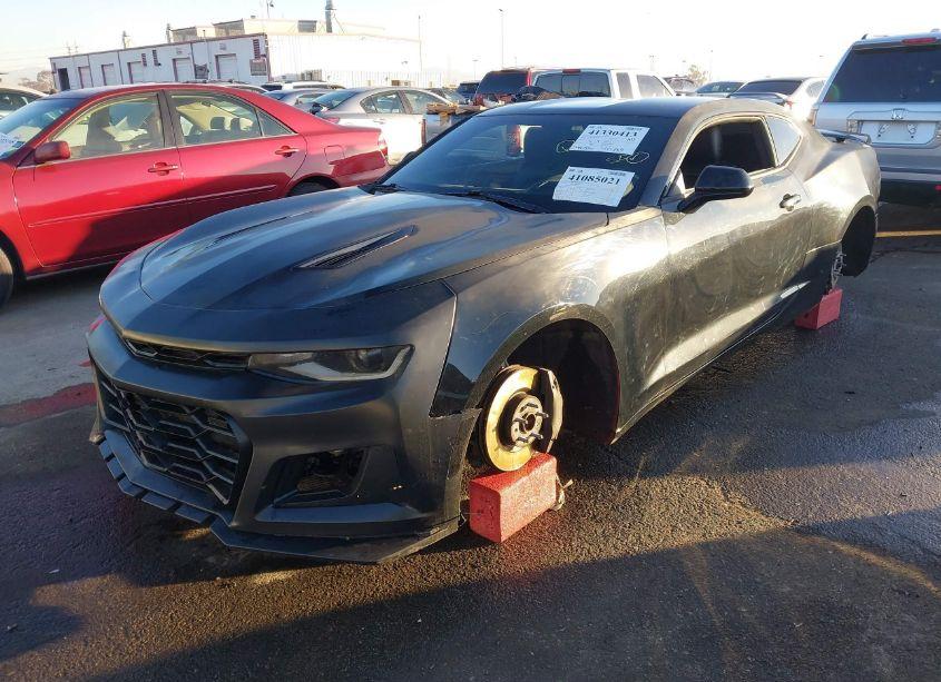 Photo 2 of 2016 Chevrolet Camaro 2SS (VIN 1G1FH1R73G0171045)
