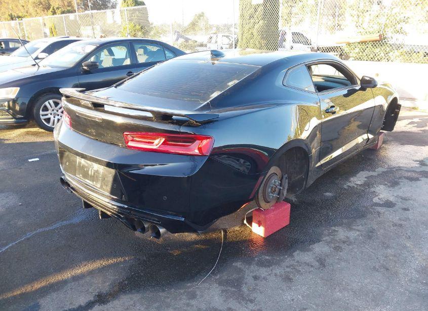 Photo 4 of 2016 Chevrolet Camaro 2SS (VIN 1G1FH1R73G0171045)