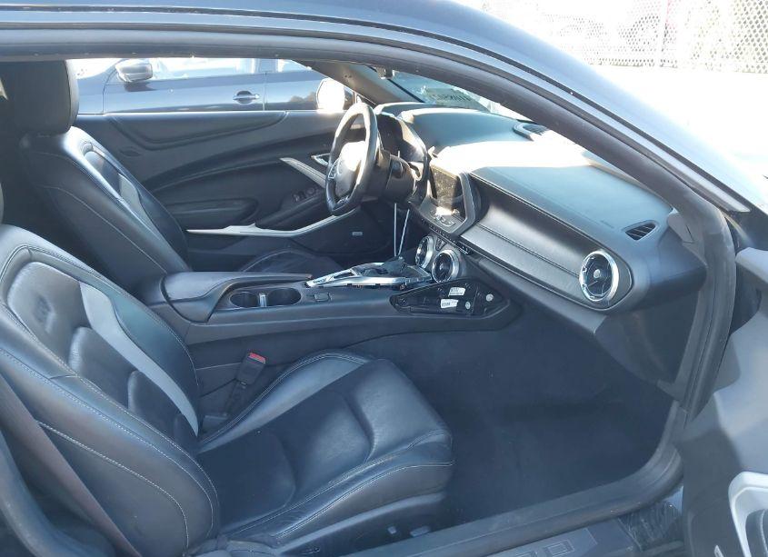 Photo 5 of 2016 Chevrolet Camaro 2SS (VIN 1G1FH1R73G0171045)