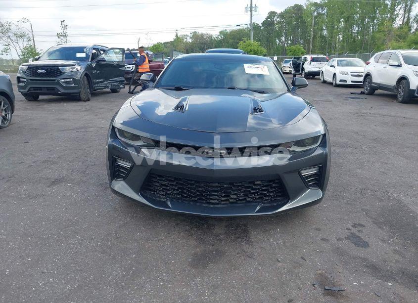 Photo 12 of 2017 Chevrolet Camaro 2SS (VIN 1G1FH1R73H0193015)