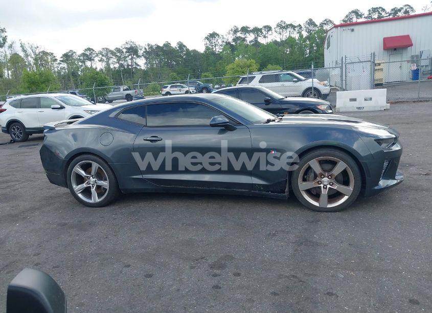 Photo 13 of 2017 Chevrolet Camaro 2SS (VIN 1G1FH1R73H0193015)