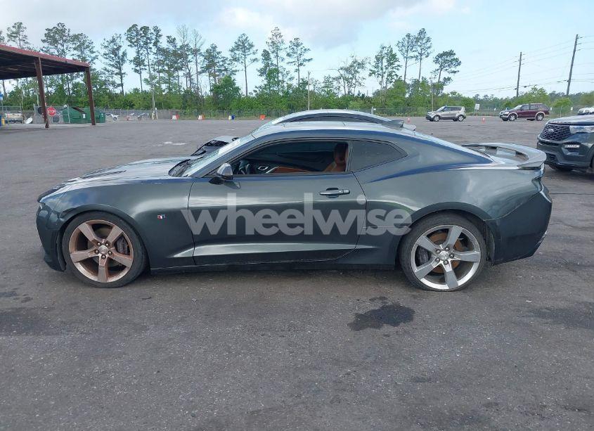 Photo 14 of 2017 Chevrolet Camaro 2SS (VIN 1G1FH1R73H0193015)