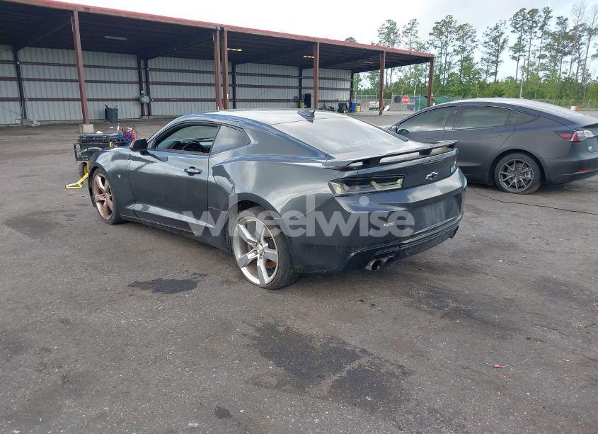 Photo 3 of 2017 Chevrolet Camaro 2SS (VIN 1G1FH1R73H0193015)