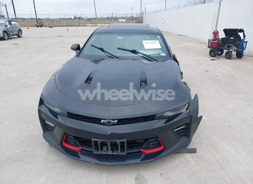 Photo 11 of 2018 Chevrolet Camaro 2SS (VIN 1G1FH1R73J0106896)