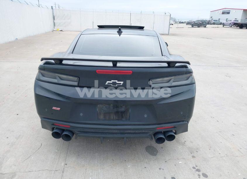 Photo 15 of 2018 Chevrolet Camaro 2SS (VIN 1G1FH1R73J0106896)