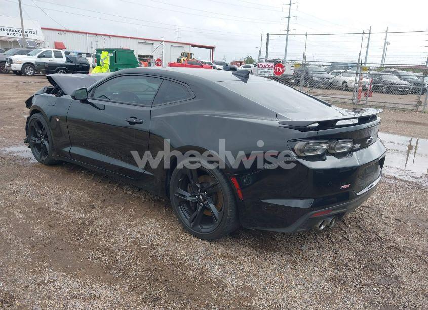 Photo 3 of 2019 Chevrolet Camaro 2SS (VIN 1G1FH1R73K0139866)