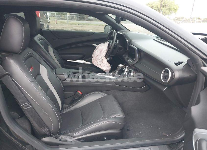 Photo 5 of 2019 Chevrolet Camaro 2SS (VIN 1G1FH1R73K0139866)