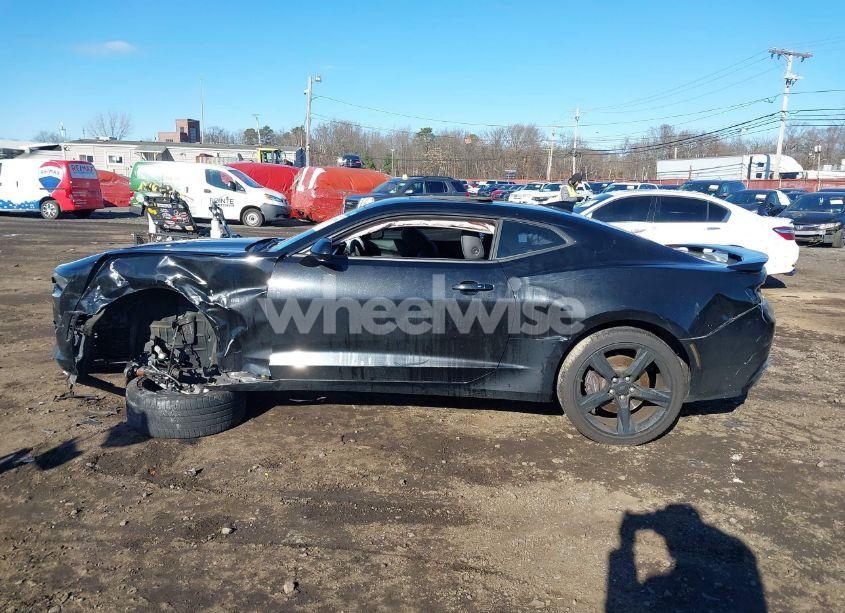 Photo 14 of 2016 Chevrolet Camaro 2SS (VIN 1G1FH1R74G0136787)