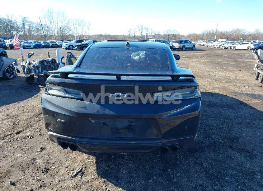 Photo 16 of 2016 Chevrolet Camaro 2SS (VIN 1G1FH1R74G0136787)