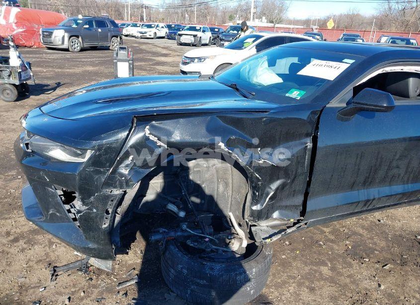 Photo 17 of 2016 Chevrolet Camaro 2SS (VIN 1G1FH1R74G0136787)