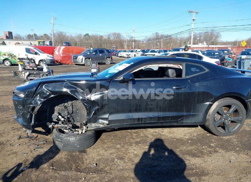 Photo 18 of 2016 Chevrolet Camaro 2SS (VIN 1G1FH1R74G0136787)