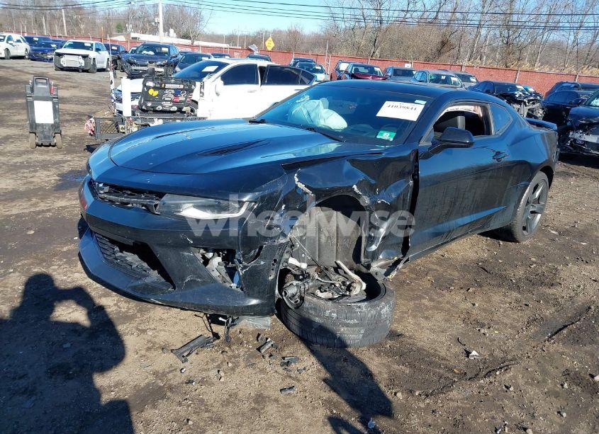 Photo 2 of 2016 Chevrolet Camaro 2SS (VIN 1G1FH1R74G0136787)