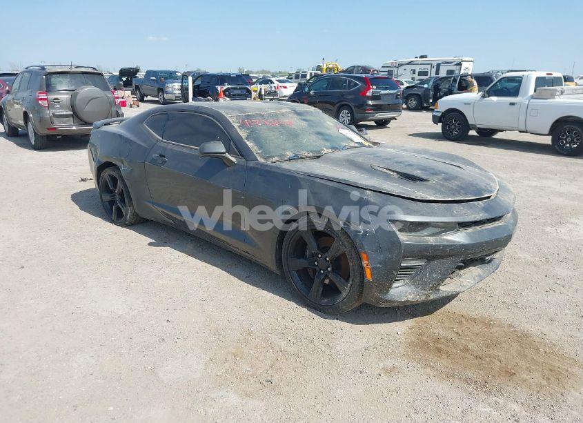 2016 Chevrolet Camaro 2SS (VIN 1G1FH1R74G0137759) main photo