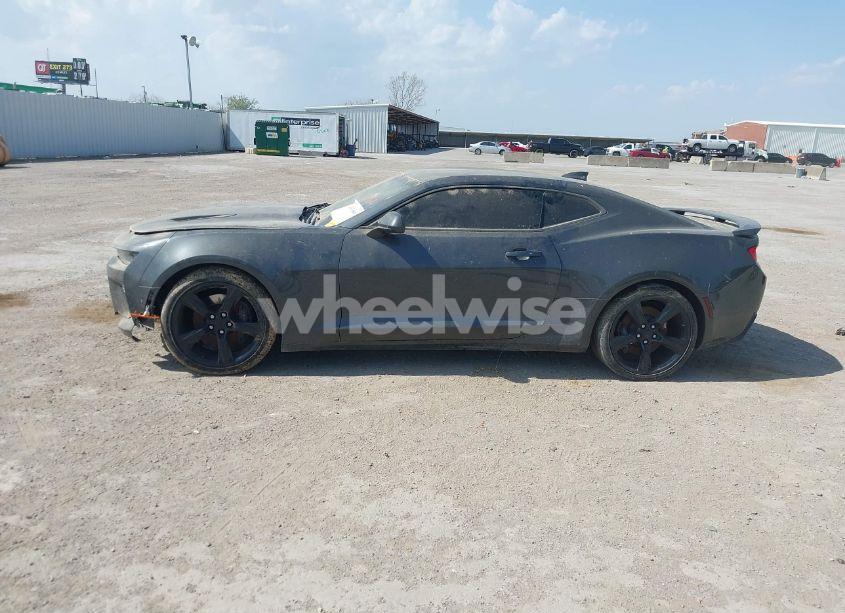 Photo 14 of 2016 Chevrolet Camaro 2SS (VIN 1G1FH1R74G0137759)