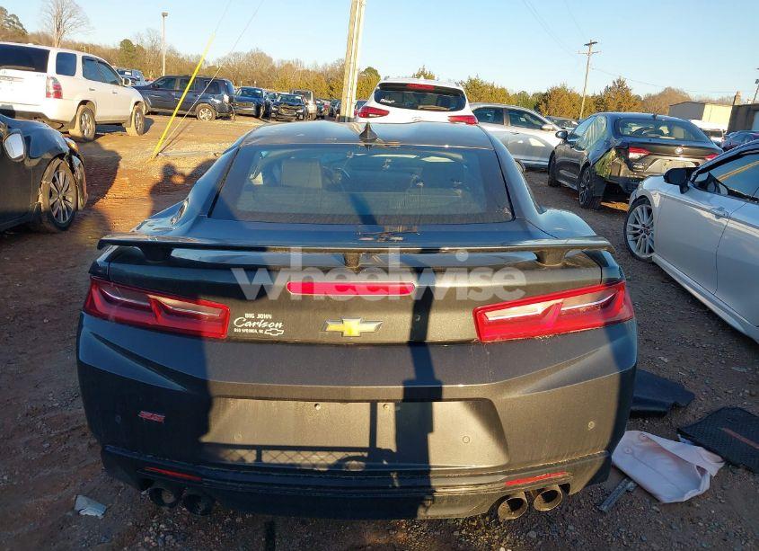 Photo 15 of 2018 Chevrolet Camaro 2SS (VIN 1G1FH1R74J0107345)