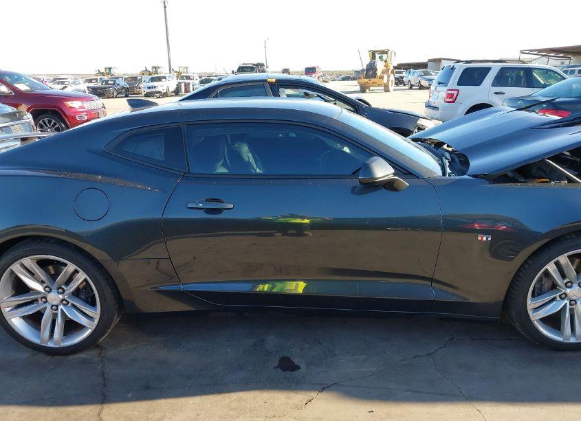 Photo 14 of 2018 Chevrolet Camaro 2SS (VIN 1G1FH1R74J0190047)