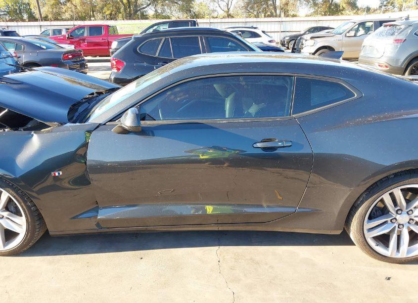 Photo 15 of 2018 Chevrolet Camaro 2SS (VIN 1G1FH1R74J0190047)