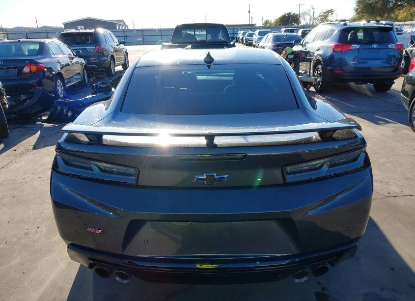 Photo 17 of 2018 Chevrolet Camaro 2SS (VIN 1G1FH1R74J0190047)