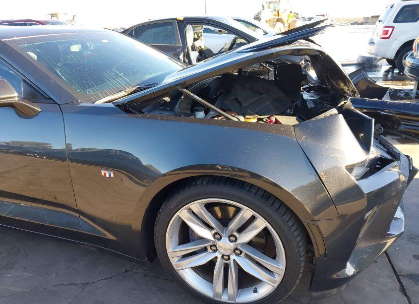 Photo 19 of 2018 Chevrolet Camaro 2SS (VIN 1G1FH1R74J0190047)