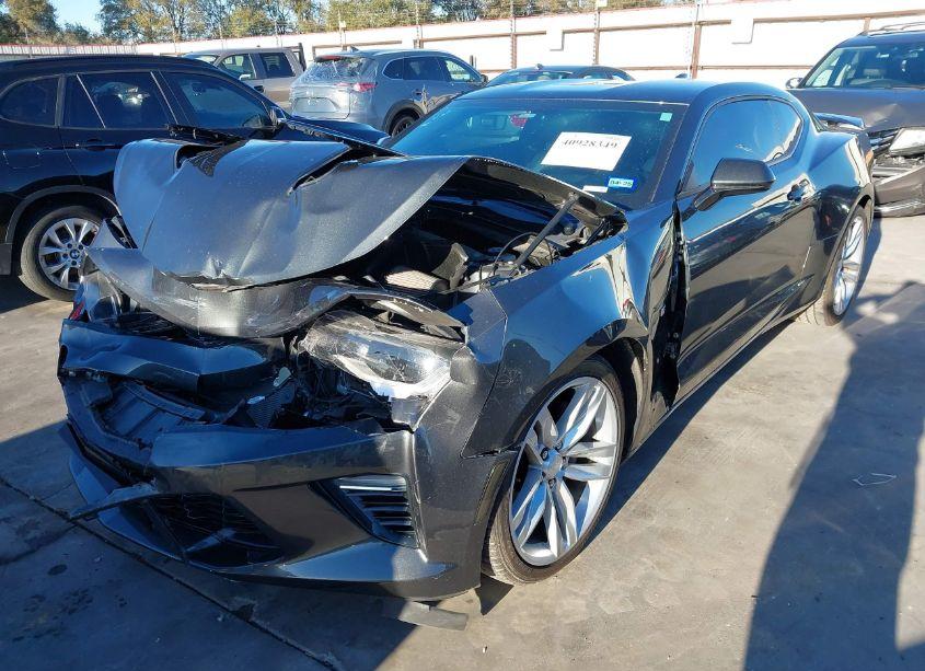 Photo 2 of 2018 Chevrolet Camaro 2SS (VIN 1G1FH1R74J0190047)