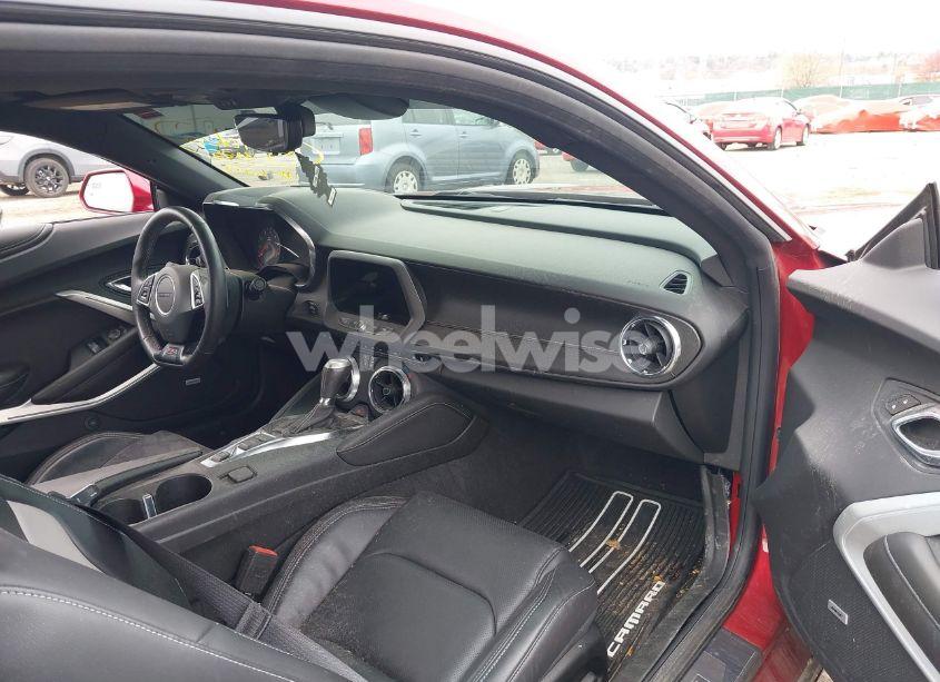 Photo 5 of 2021 Chevrolet Camaro (VIN 1G1FH1R74M0116213)