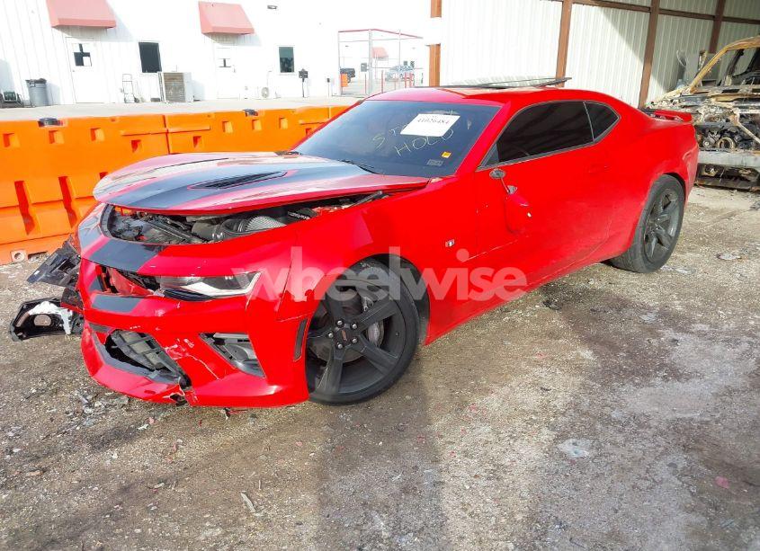 Photo 2 of 2016 Chevrolet Camaro 2SS (VIN 1G1FH1R75G0129797)
