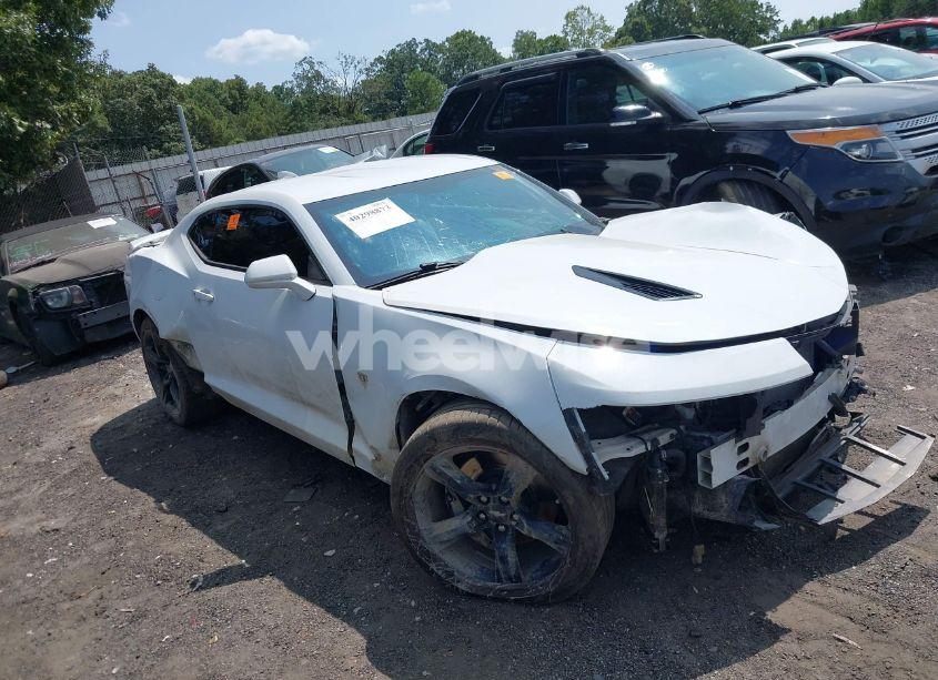 2017 Chevrolet Camaro 2SS (VIN 1G1FH1R75H0179939) main photo