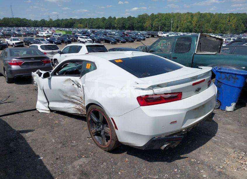 Photo 3 of 2017 Chevrolet Camaro 2SS (VIN 1G1FH1R75H0179939)