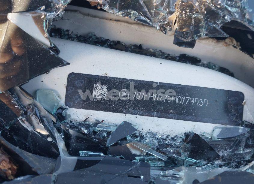 Photo 9 of 2017 Chevrolet Camaro 2SS (VIN 1G1FH1R75H0179939)