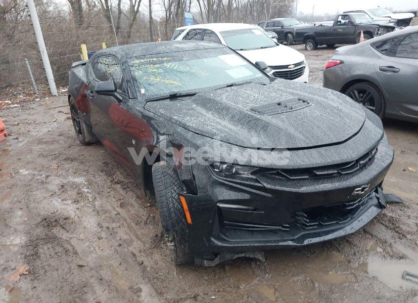 2019 Chevrolet Camaro 2SS (VIN 1G1FH1R75K0138105) main photo