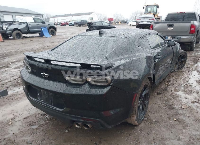 Photo 4 of 2019 Chevrolet Camaro 2SS (VIN 1G1FH1R75K0138105)