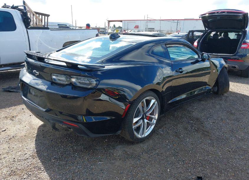 Photo 4 of 2024 Chevrolet Camaro RWD 2SS (VIN 1G1FH1R75R0115143)