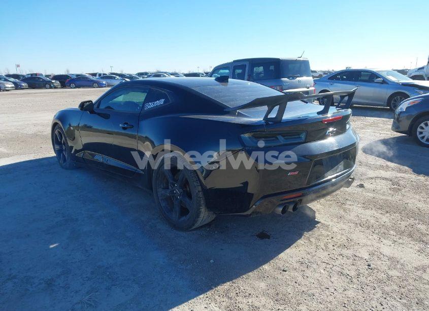Photo 3 of 2016 Chevrolet Camaro 2SS (VIN 1G1FH1R76G0127024)