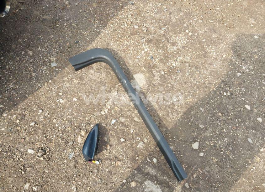 Photo 12 of 2019 Chevrolet Camaro 2SS (VIN 1G1FH1R76K0151851)