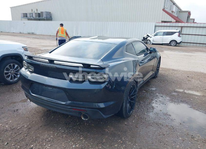 Photo 4 of 2019 Chevrolet Camaro 2SS (VIN 1G1FH1R76K0151851)