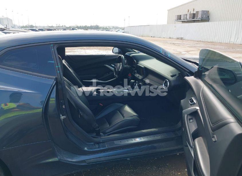 Photo 5 of 2019 Chevrolet Camaro 2SS (VIN 1G1FH1R76K0151851)