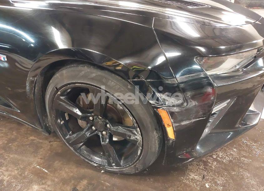 Photo 18 of 2016 Chevrolet Camaro 2SS (VIN 1G1FH1R77G0181142)