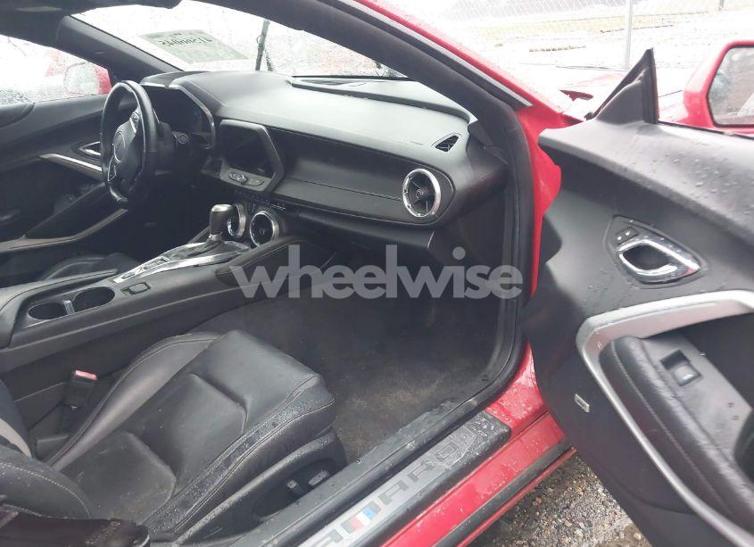 Photo 5 of 2016 Chevrolet Camaro 2SS (VIN 1G1FH1R78G0143516)