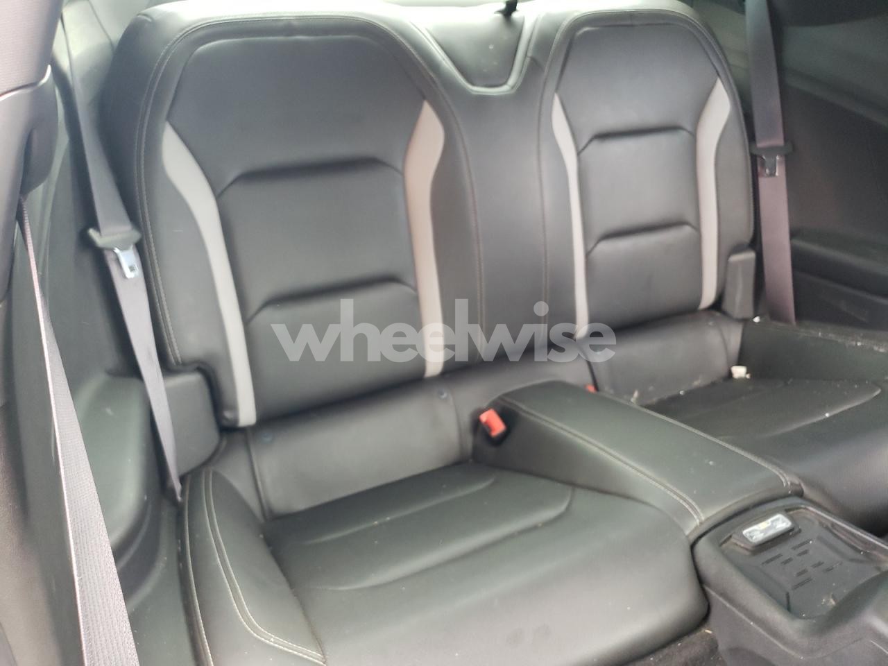 Photo 10 of 2016 CHEVROLET CAMARO SS (VIN 1G1FH1R78G0145962)