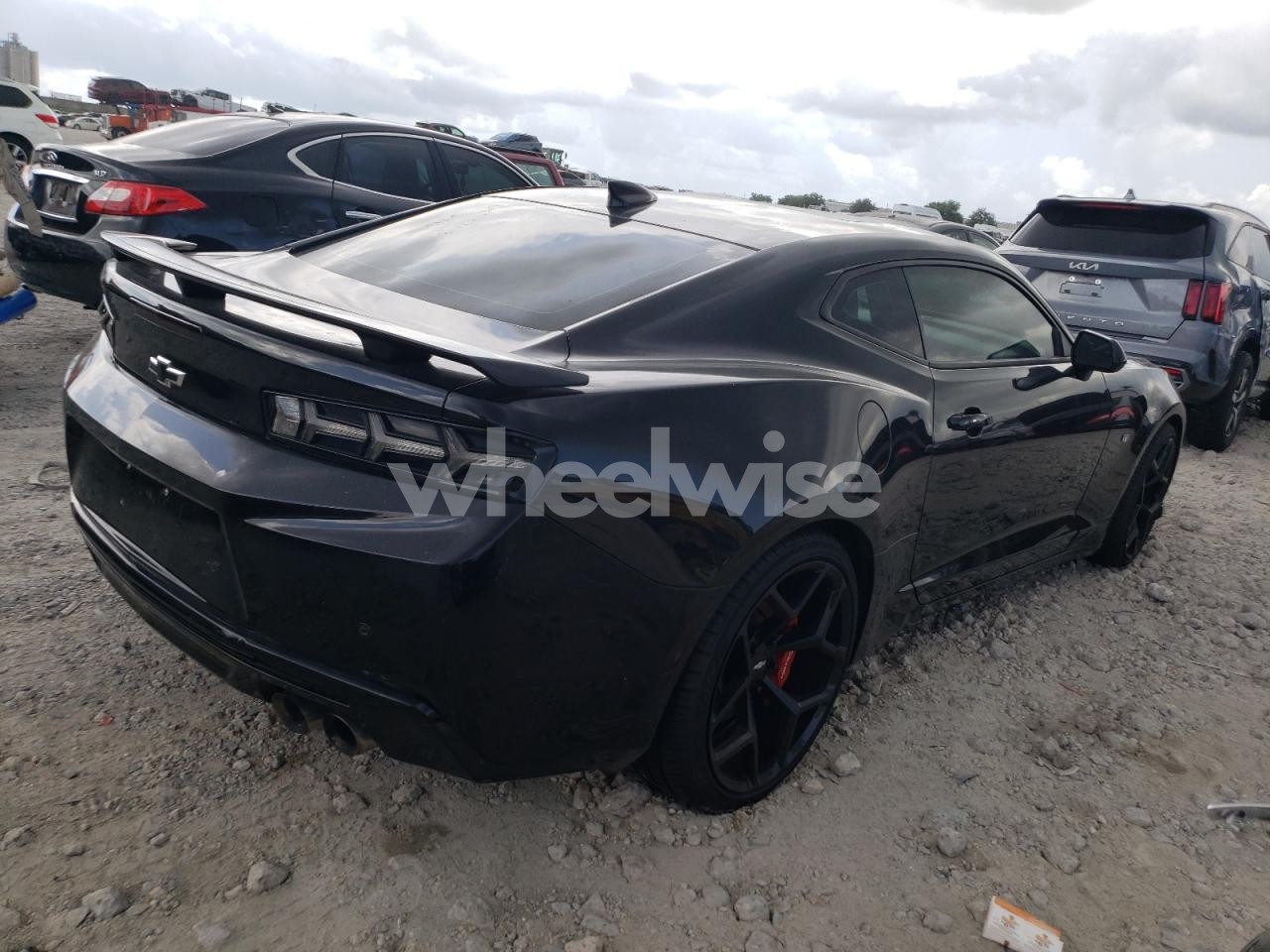 Photo 3 of 2016 CHEVROLET CAMARO SS (VIN 1G1FH1R78G0145962)