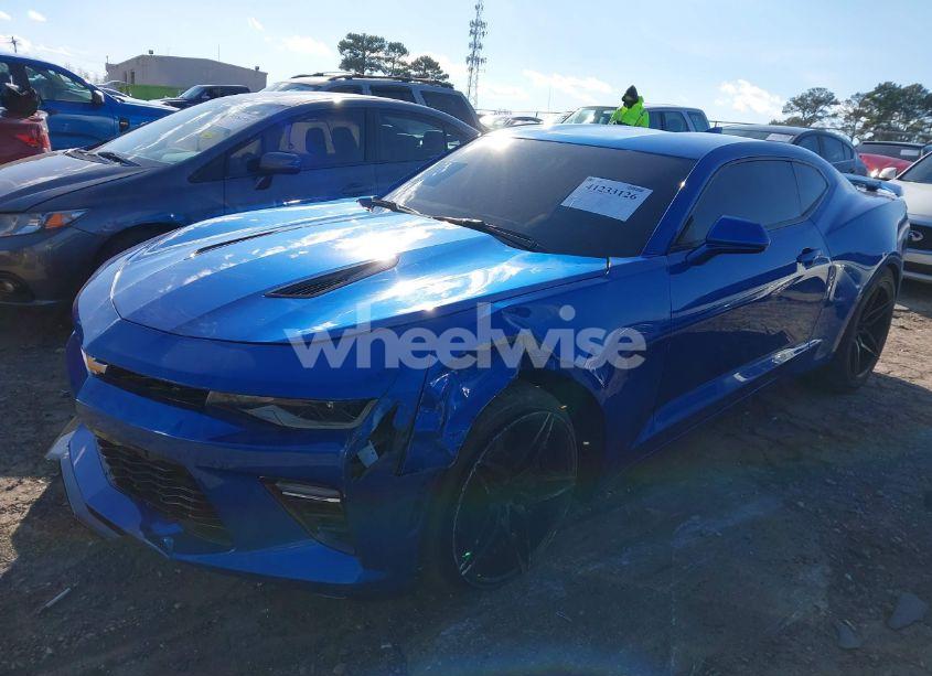 Photo 2 of 2016 Chevrolet Camaro 2SS (VIN 1G1FH1R78G0150157)