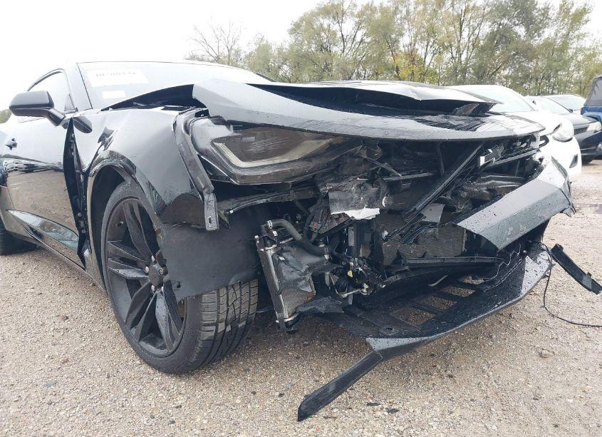 Photo 6 of 2018 Chevrolet Camaro 2SS (VIN 1G1FH1R78J0164485)