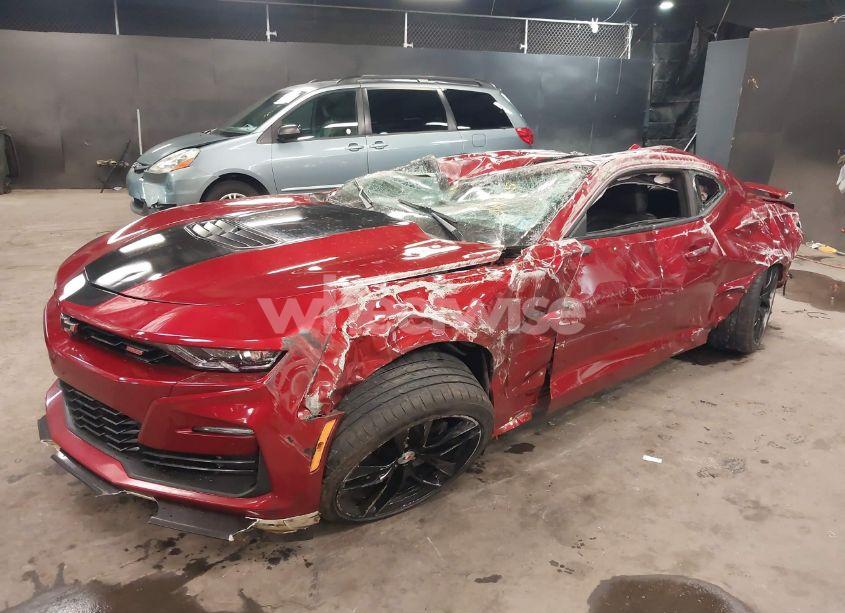 Photo 2 of 2021 Chevrolet Camaro RWD 2SS (VIN 1G1FH1R78M0122127)