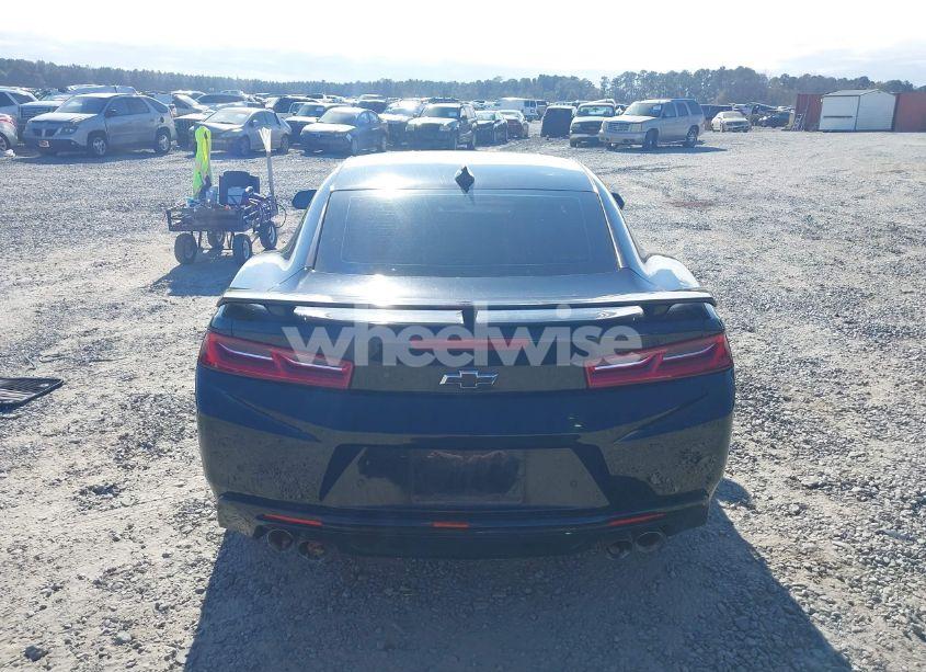 Photo 16 of 2017 Chevrolet Camaro 2SS (VIN 1G1FH1R79H0183945)