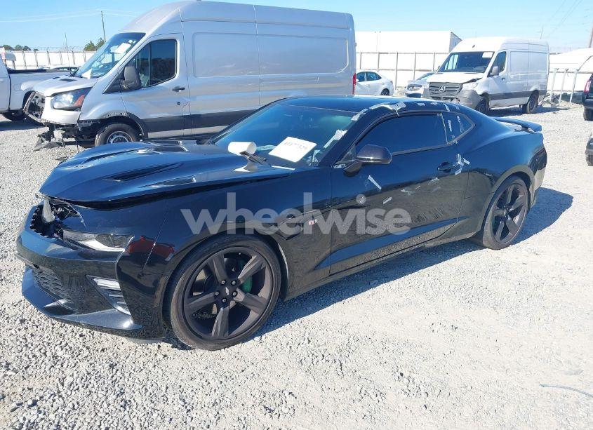 Photo 2 of 2017 Chevrolet Camaro 2SS (VIN 1G1FH1R79H0183945)