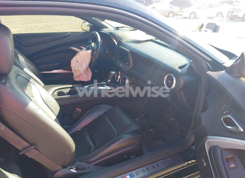 Photo 5 of 2017 Chevrolet Camaro 2SS (VIN 1G1FH1R79H0183945)