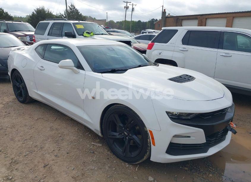 2019 Chevrolet Camaro 2SS (VIN 1G1FH1R79K0138141) main photo