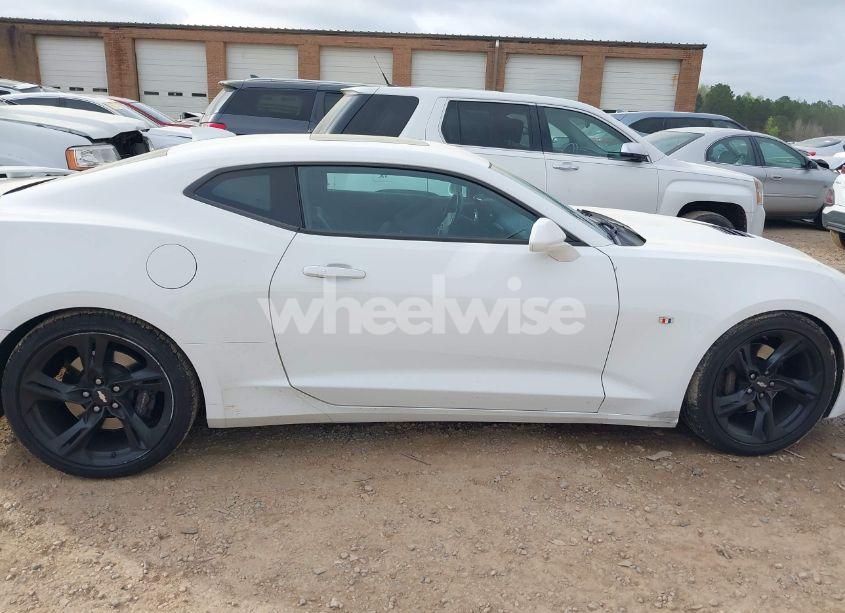 Photo 13 of 2019 Chevrolet Camaro 2SS (VIN 1G1FH1R79K0138141)