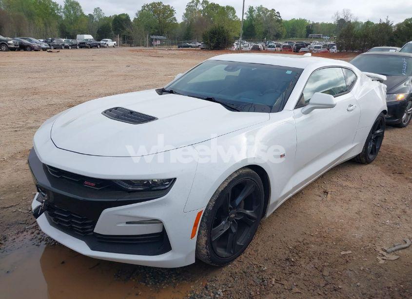 Photo 2 of 2019 Chevrolet Camaro 2SS (VIN 1G1FH1R79K0138141)