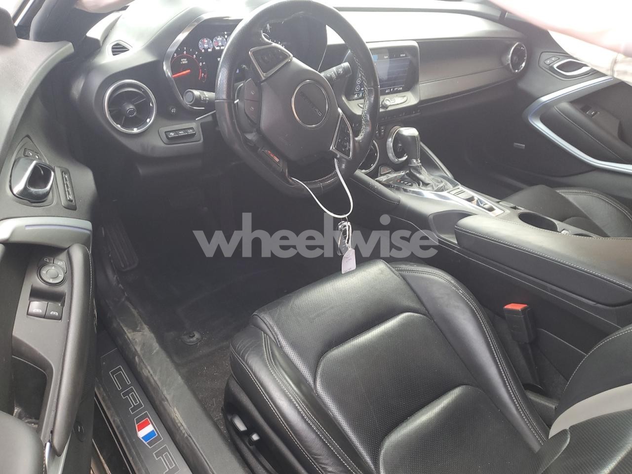Photo 8 of 2019 CHEVROLET CAMARO SS (VIN 1G1FH1R79K0141394)